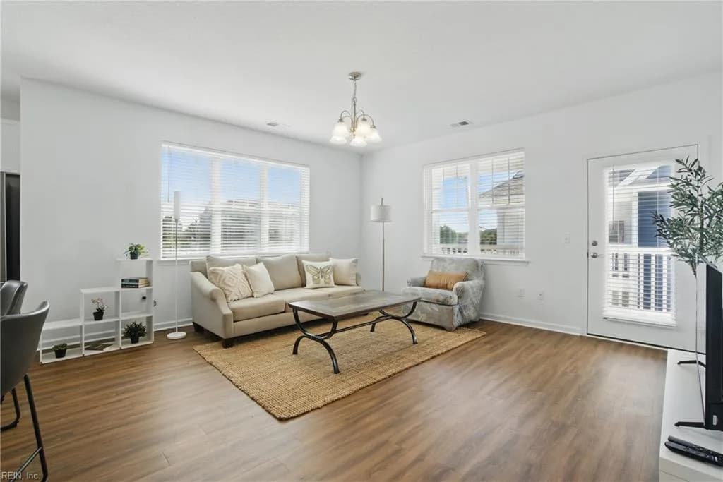 1728 Vankar DR #307, VIRGINIABEACH VA 23456 - Photo 3