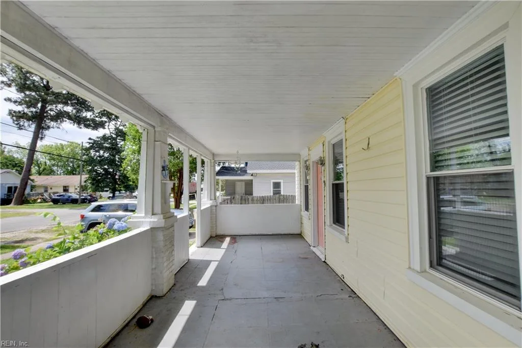 2015 N Mallory ST, HAMPTON VA 23664 - Photo 4