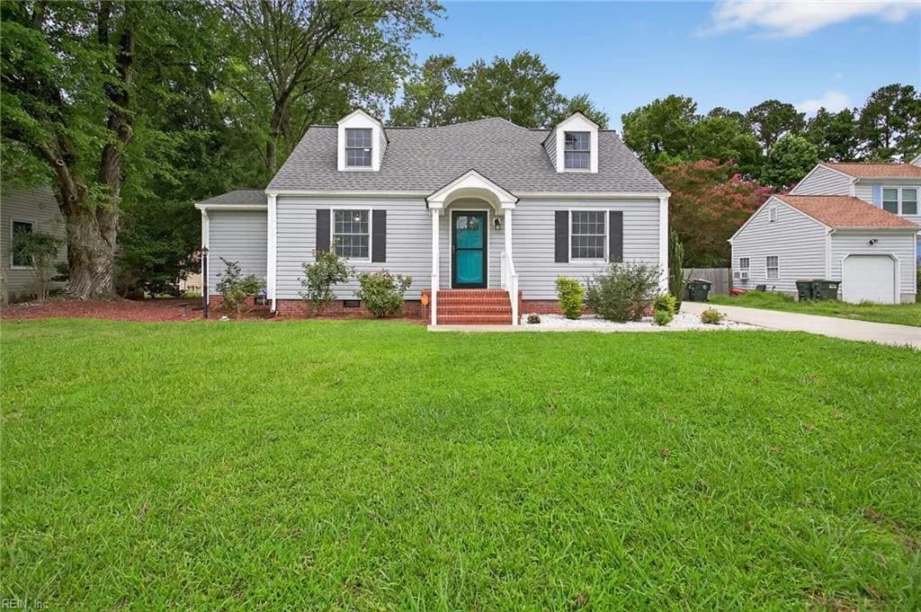114 Battle RD, YORKTOWN VA 23692 - Photo 2
