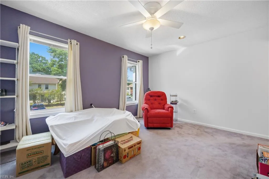 8 N Gawain WAY, HAMPTON VA 23669 - Photo 5