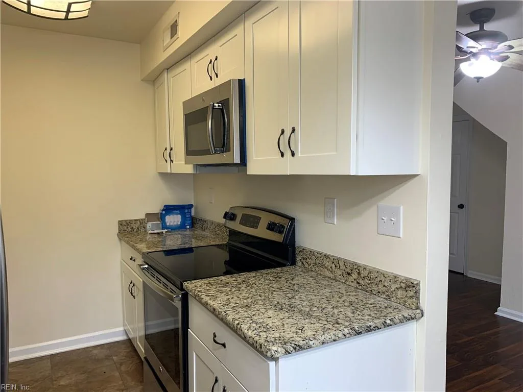 1208 Cypress AVE #A, VIRGINIABEACH VA 23451 - Photo 5