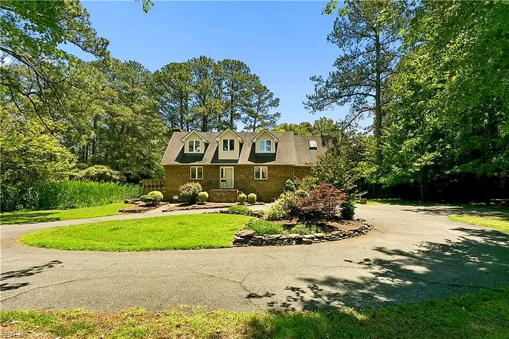 246 Hunts Neck RD, POQUOSON VA 23662 - Photo 4