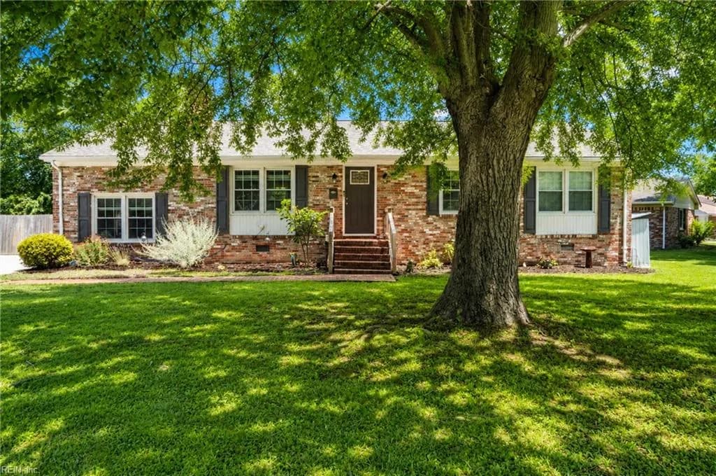 72 Arden DR, NEWPORT NEWS VA 23601 - Main photo
