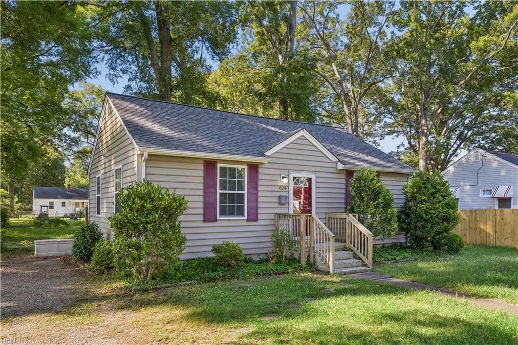 624 Sterling ST, NEWPORTNEWS VA 23605 - Photo 4