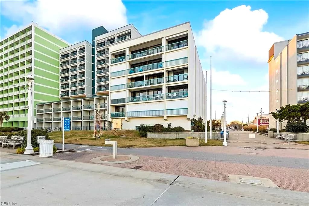 2113 Atlantic AVE #4A, VIRGINIABEACH VA 23451 - Photo 4