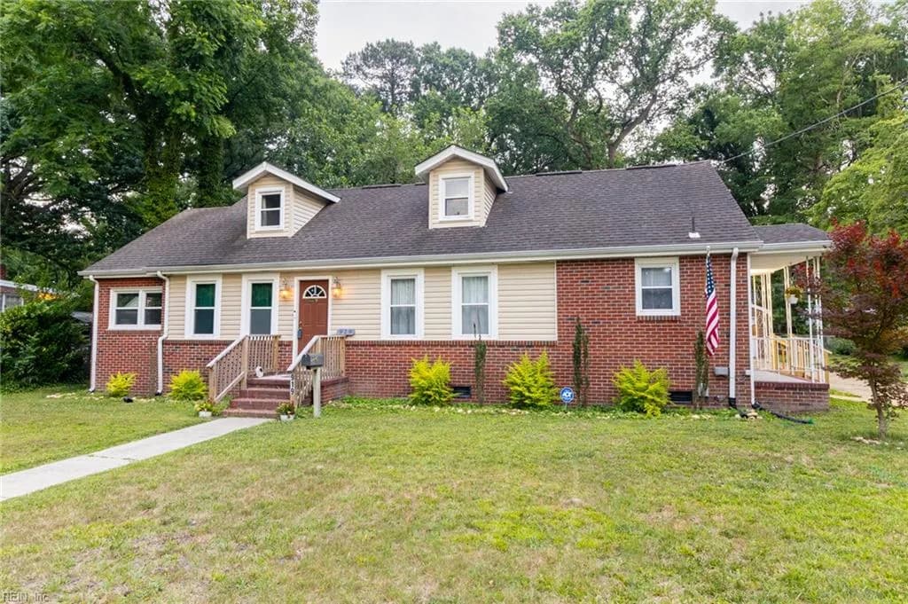 919 Sheppard AVE, NORFOLK VA 23518 - Photo 2