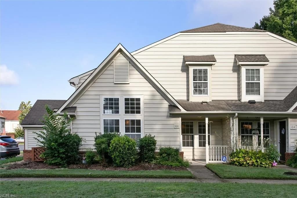 100 Post Oak RD, YORKTOWN VA 23693 - Main photo