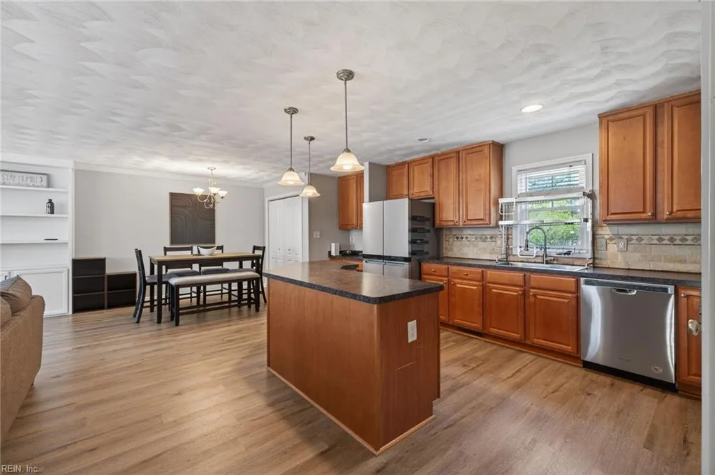 5529 Taylors Walke LN, VIRGINIABEACH VA 23462 - Photo 4