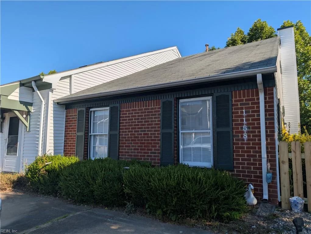 1158 Hillock XING, VIRGINIABEACH VA 23455 - Photo 2