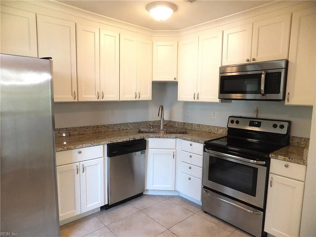 4312 Briarbush LN, VIRGINIABEACH VA 23453 - Photo 5