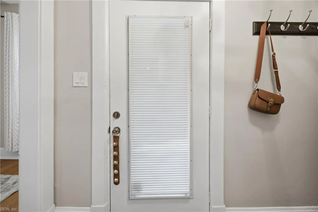 1406 Hampton BLVD #1, NORFOLK VA 23517 - Photo 5