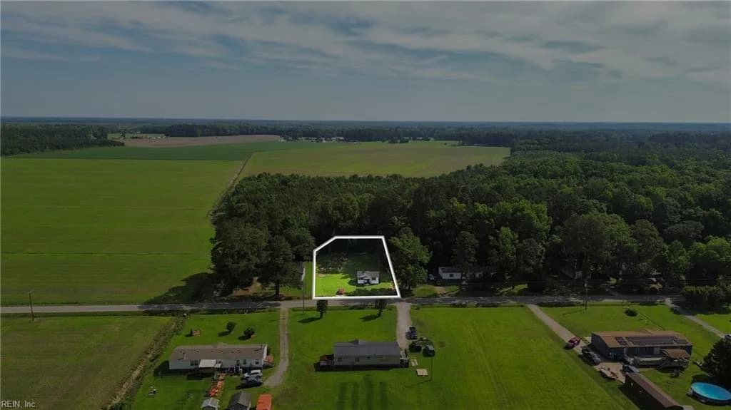 592 Crooked Run RD, ELIZABETHCITY NC 27909 - Photo 4