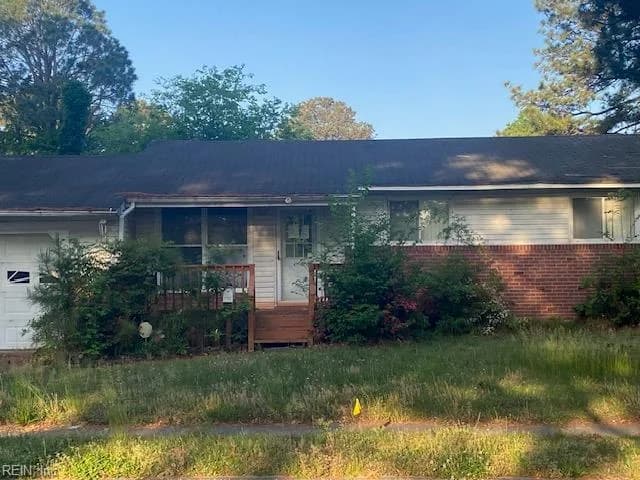 2733 Danwood DR, NORFOLK VA 23513 - Main photo
