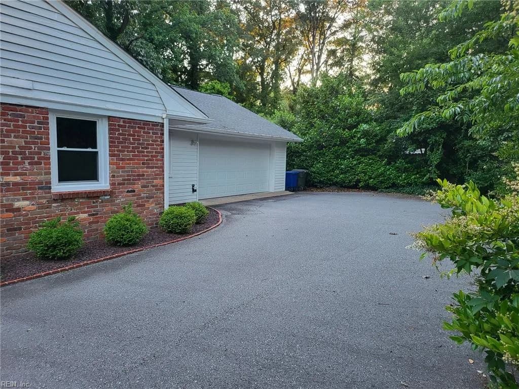 1 Sir Francis Wyatt PL, NEWPORTNEWS VA 23606 - Photo 4