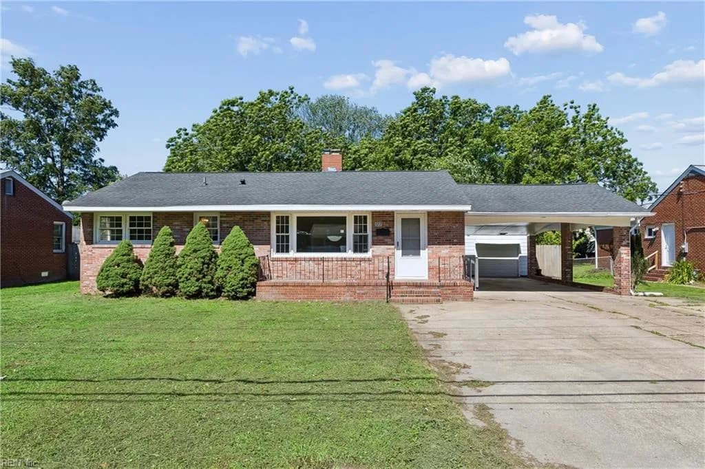 377 Whealton RD, HAMPTON VA 23666 - Main photo