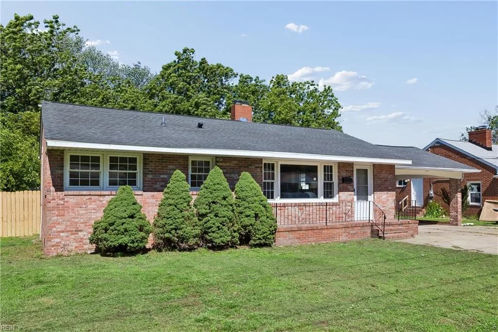 377 Whealton RD, HAMPTON VA 23666 - Photo 4