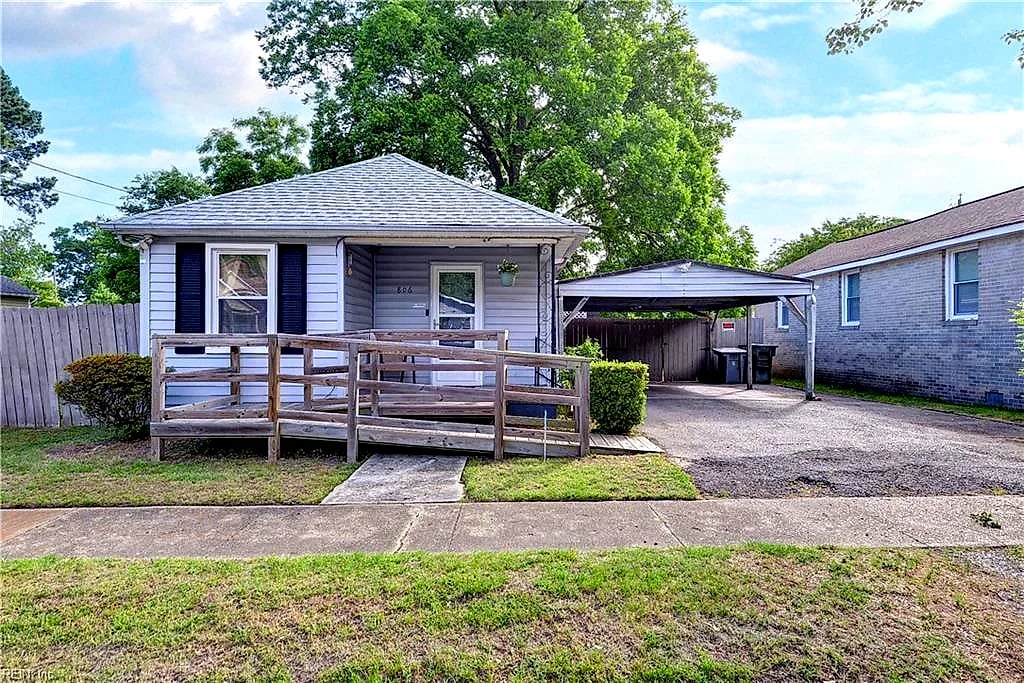 806 Pocahontas PL, Hampton — 2 bed Residential, 1,130 sqft