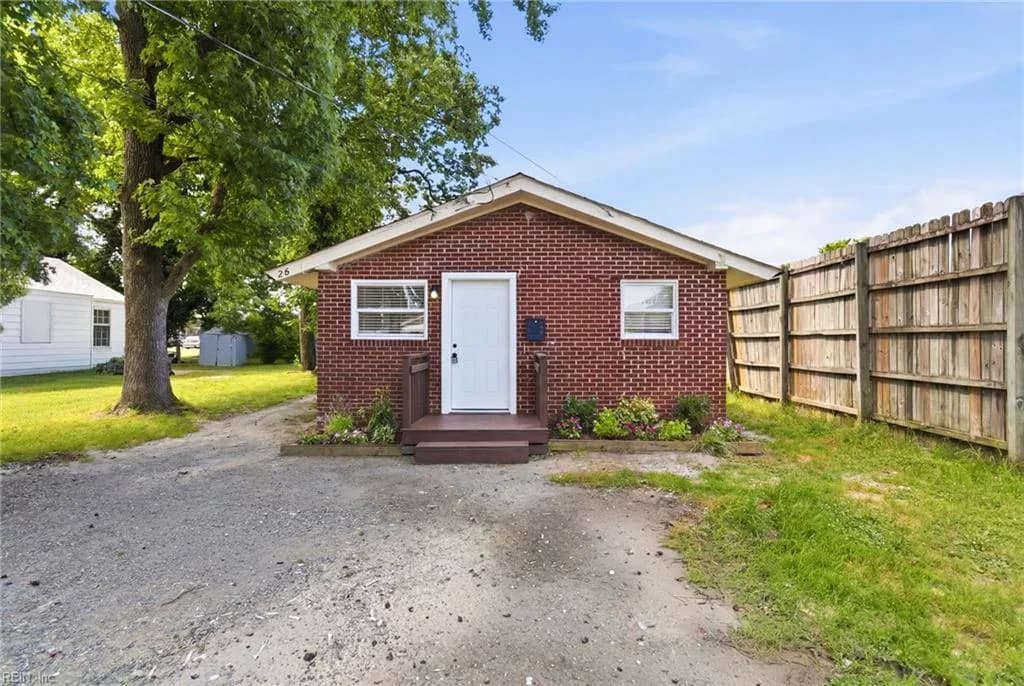 26 Bernard AVE, HAMPTON VA 23669 - Photo 4