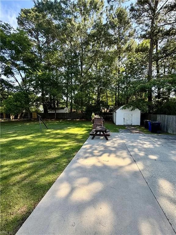 213 S College DR, FRANKLIN VA 23851 - Photo 5