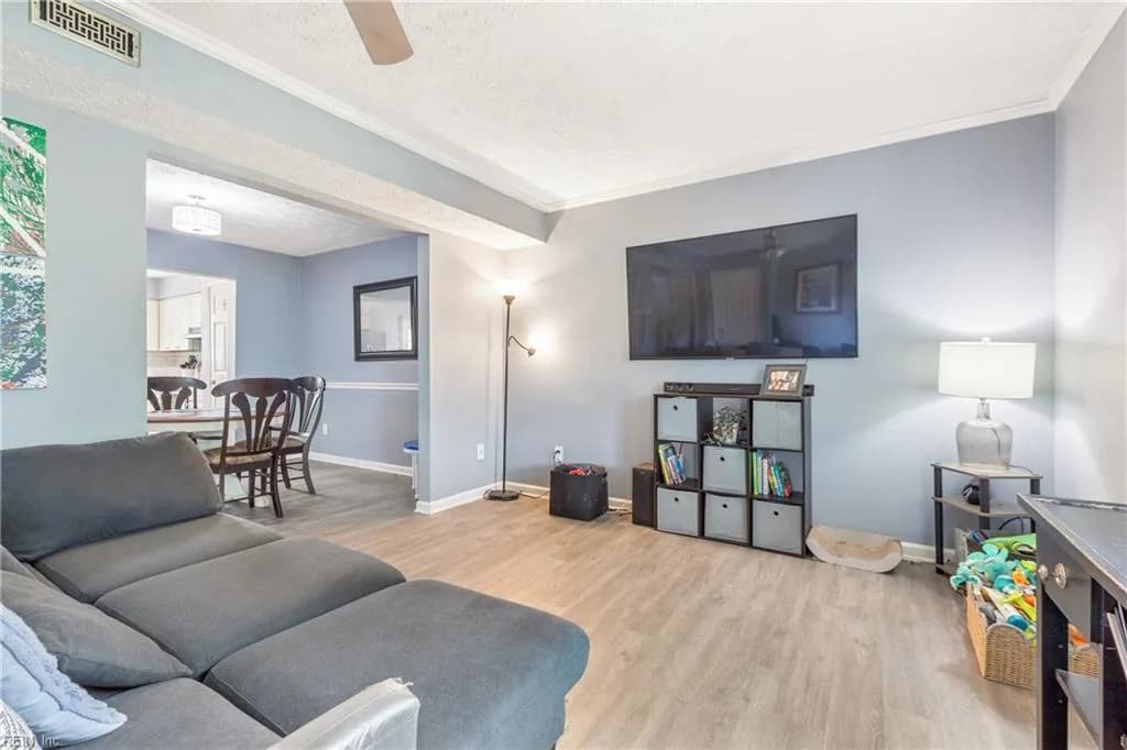 29 Glascow WAY, HAMPTON VA 23669 - Photo 4