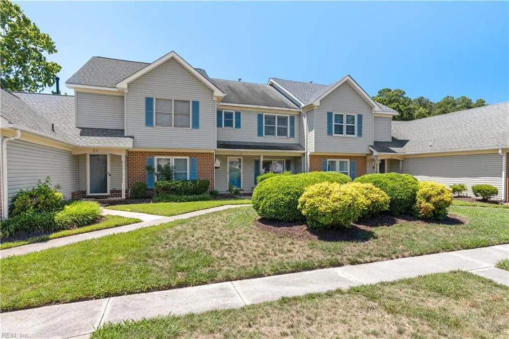 25 Hollis Wood DR, HAMPTON VA 23666 - Photo 3