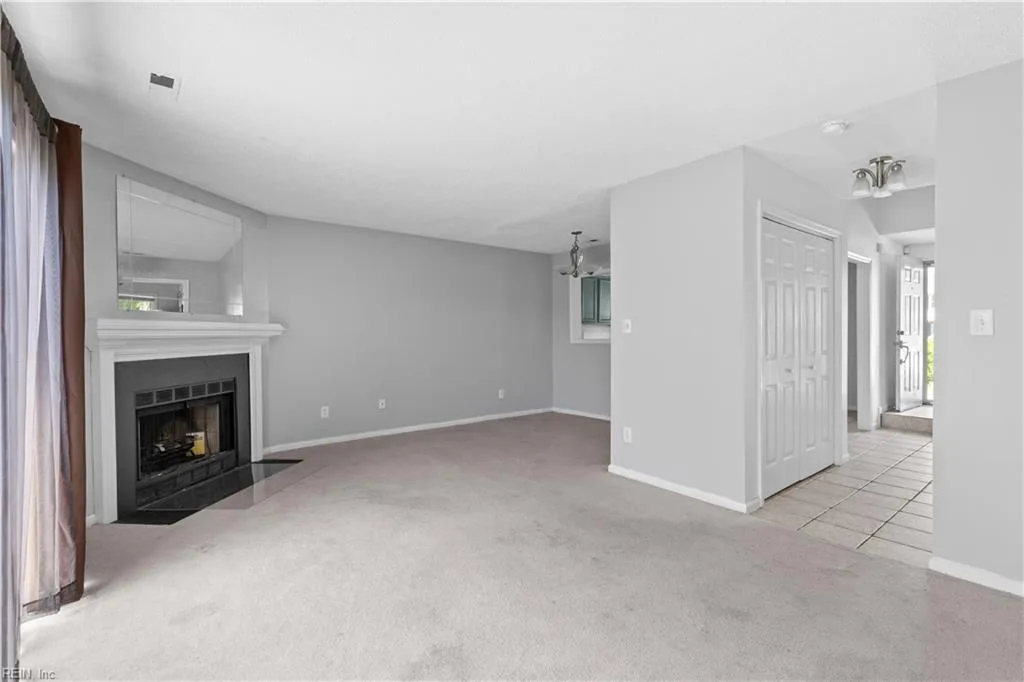 25 Hollis Wood DR, HAMPTON VA 23666 - Photo 5