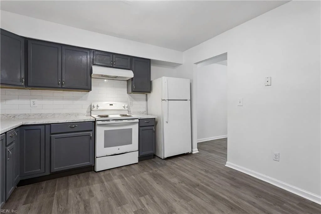 1010 N Green DR, NEWPORT NEWS VA 23602 - Photo 4