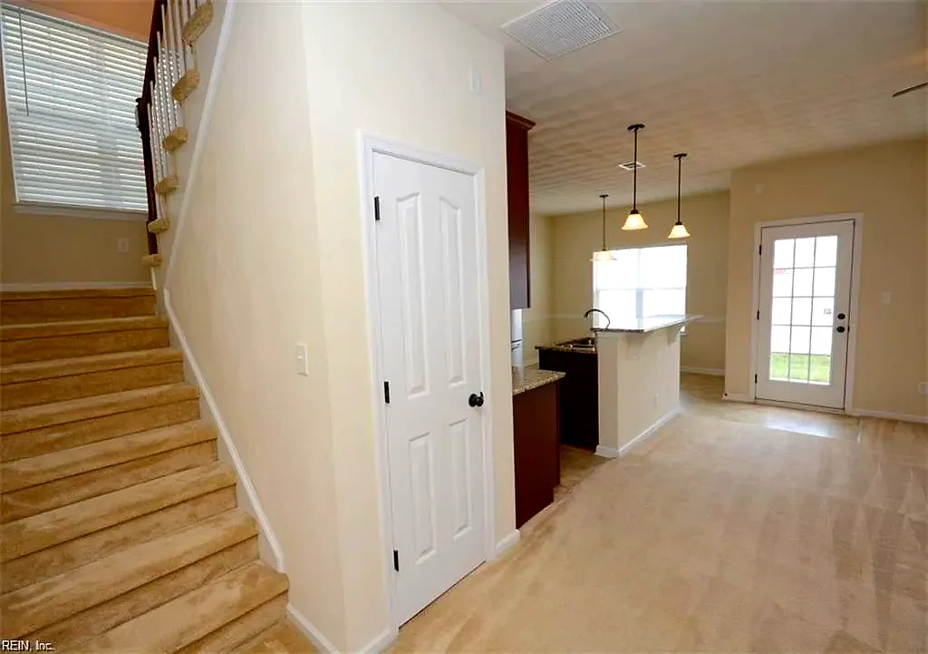 5124 Whitaker PL, VIRGINIA BEACH VA 23462 - Photo 5
