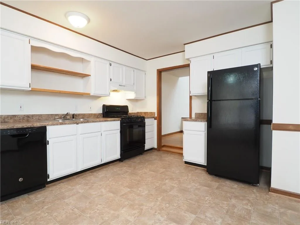 4244 Spruce Knob RD, VIRGINIABEACH VA 23456 - Photo 5