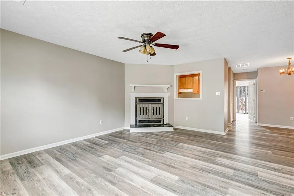 105 Beacon WAY, NEWPORTNEWS VA 23606 - Photo 4