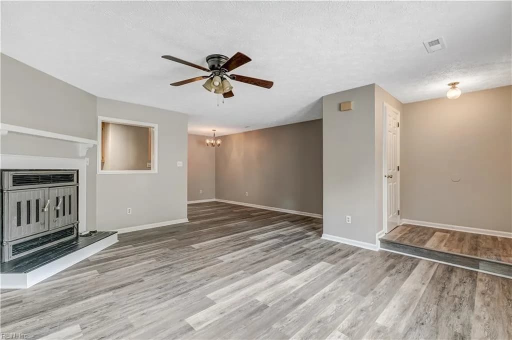 105 Beacon WAY, NEWPORTNEWS VA 23606 - Photo 5