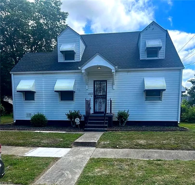 2215 Atlanta AVE, PORTSMOUTH VA 23704 - Main photo