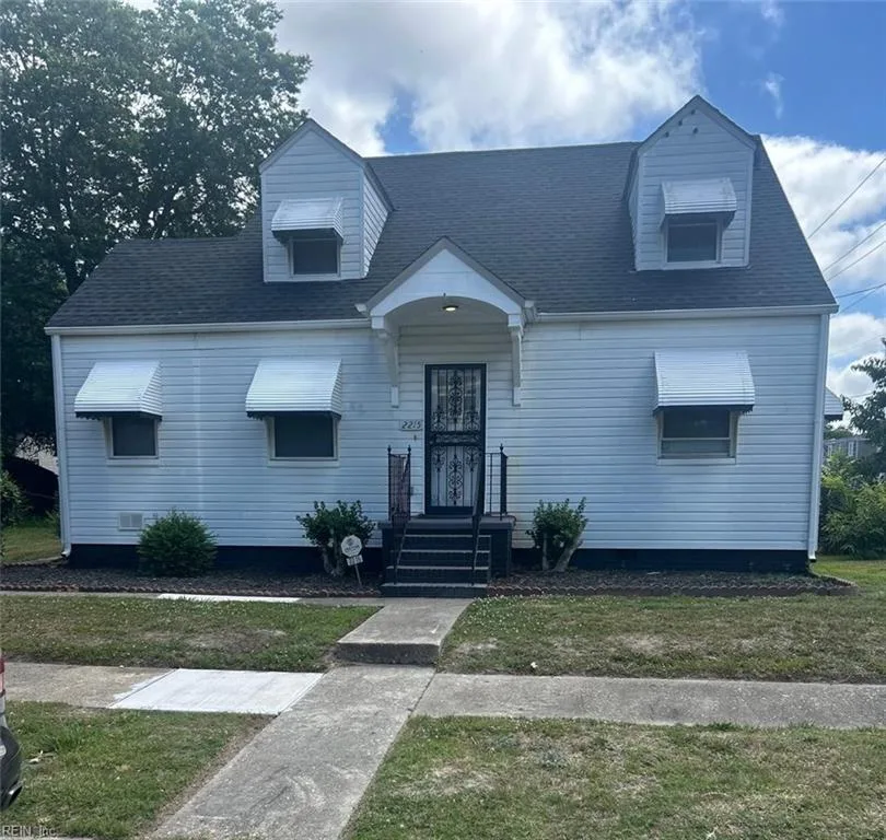 2215 Atlanta AVE, PORTSMOUTH VA 23704
