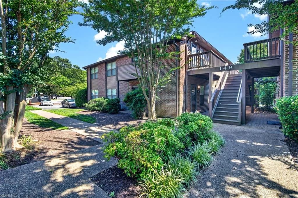 149 Windsor Castle DR #E, NEWPORTNEWS VA 23608 - Main photo