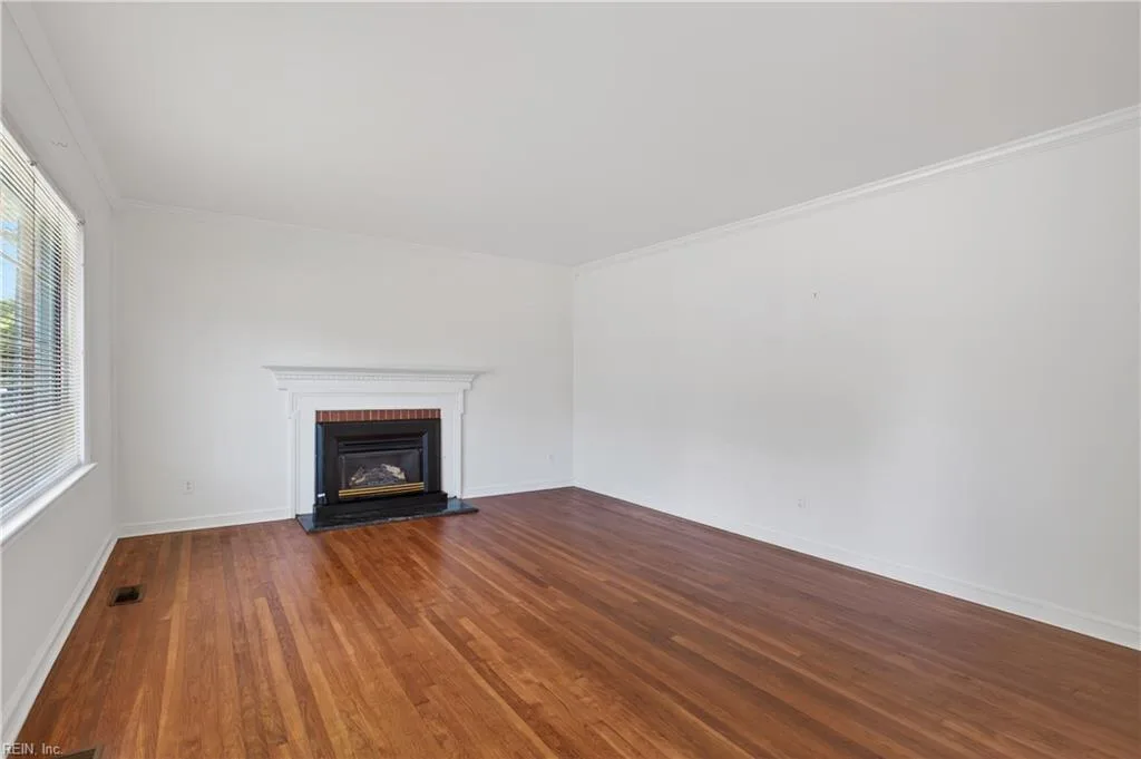 4709 Threechopt RD, HAMPTON VA 23666 - Photo 4