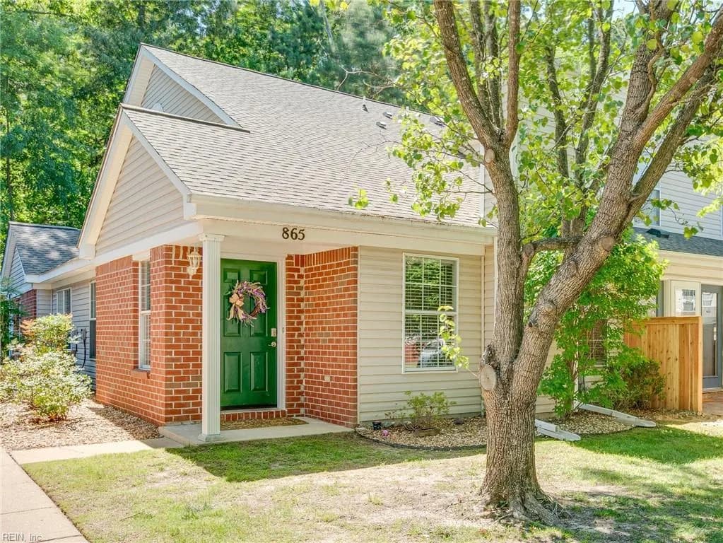 865 Miller Creek LN, NEWPORTNEWS VA 23602 - Main photo