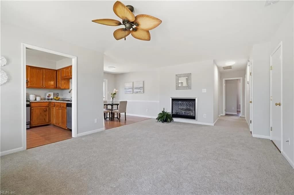 1712 Cacapon CT, VIRGINIABEACH VA 23454 - Photo 4