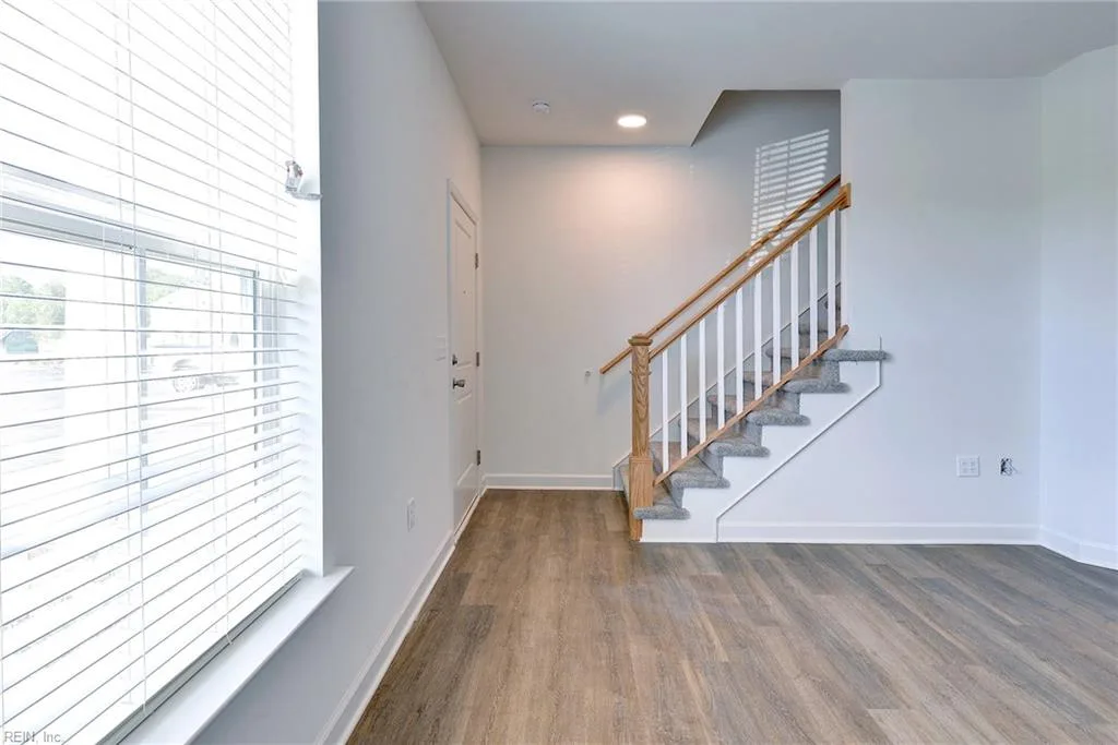 1306 Hamstead AVE, CARROLLTON VA 23314 - Photo 4
