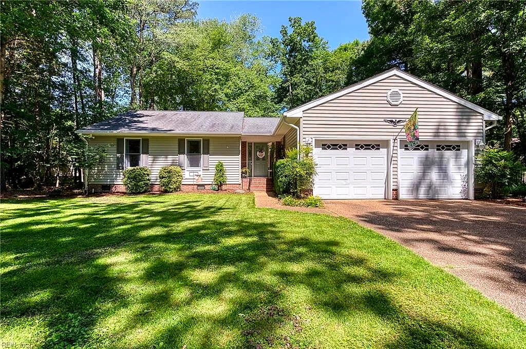 104 Penrith CT, Williamsburg — 3 bed Residential, 2,115 sqft
