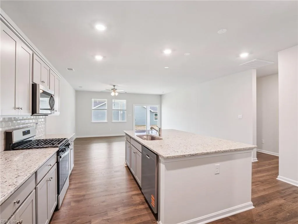 5118 Duxbury RD, SUFFOLK VA 23435 - Photo 5