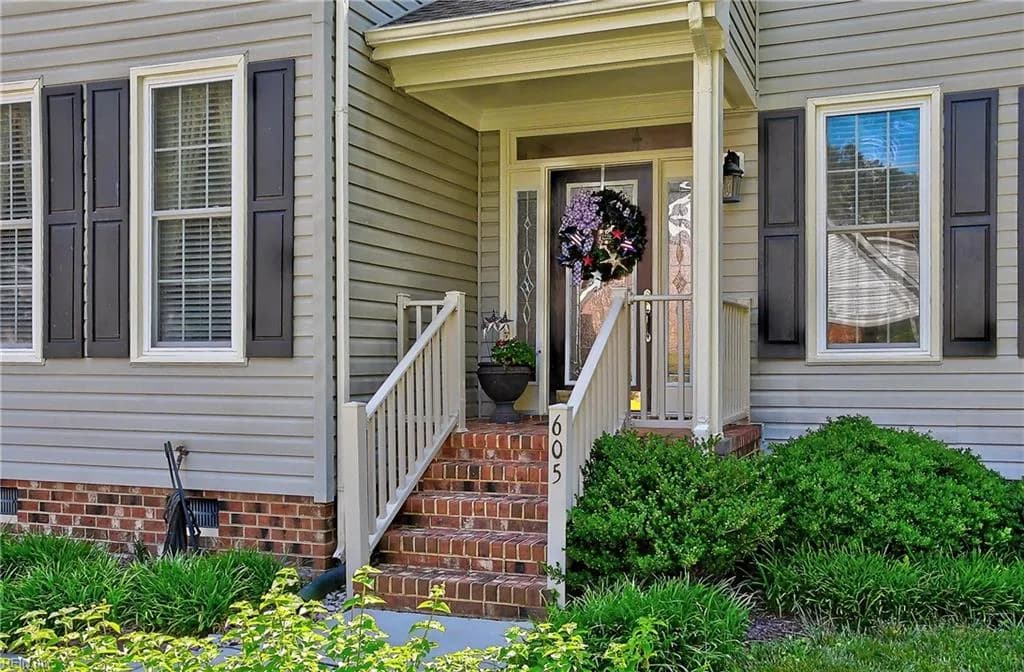 605 Foxgate QTR, CHESAPEAKE VA 23322 - Photo 4