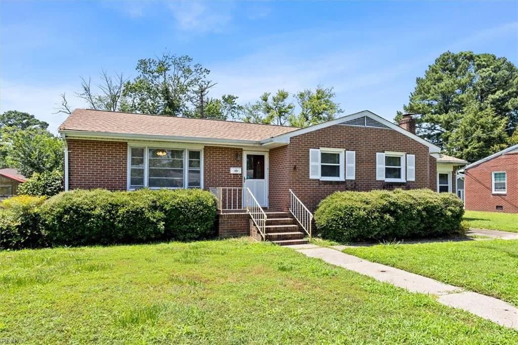 7 Briar DR, HAMPTON VA 23661 - Photo 4