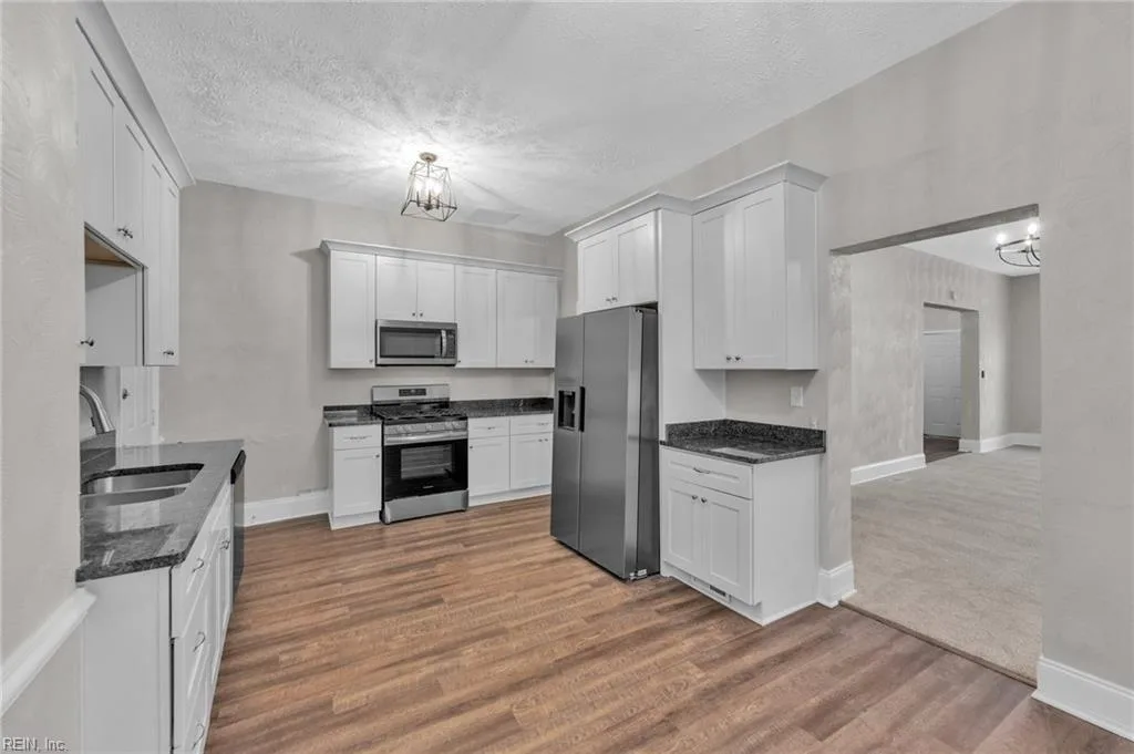 629 27th ST, NEWPORTNEWS VA 23607 - Photo 3