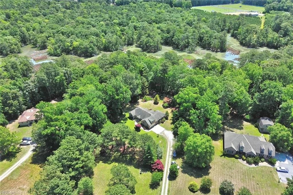 15219 Newbill LN, CARROLLTON VA 23314 - Photo 3