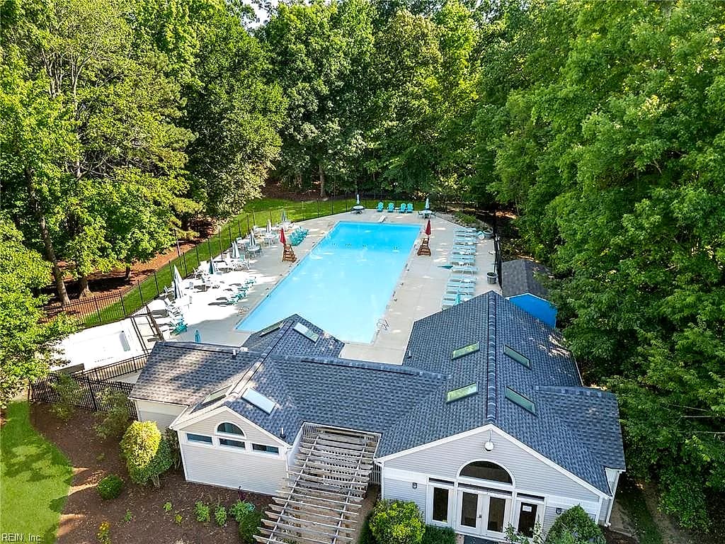 321 Windy Ridge LN, NEWPORTNEWS VA 23602 - Photo 3