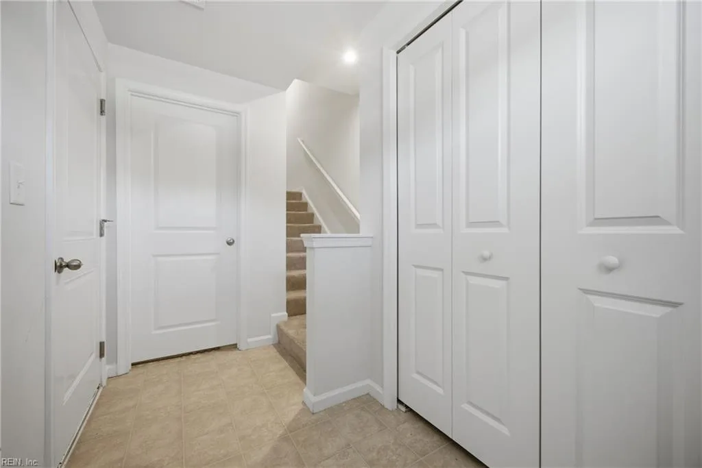 2048 Petersen WAY, SUFFOLK VA 23434 - Photo 4
