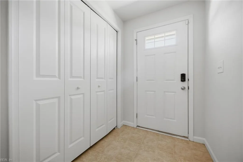 2048 Petersen WAY, SUFFOLK VA 23434 - Photo 5