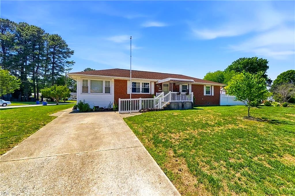 26 Prince William RD, Newport News — 4 bed Residential, 1,800 sqft