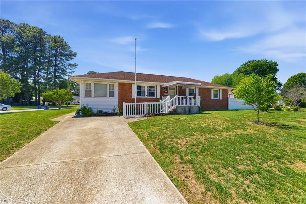26 Prince William RD, NEWPORTNEWS VA 23608