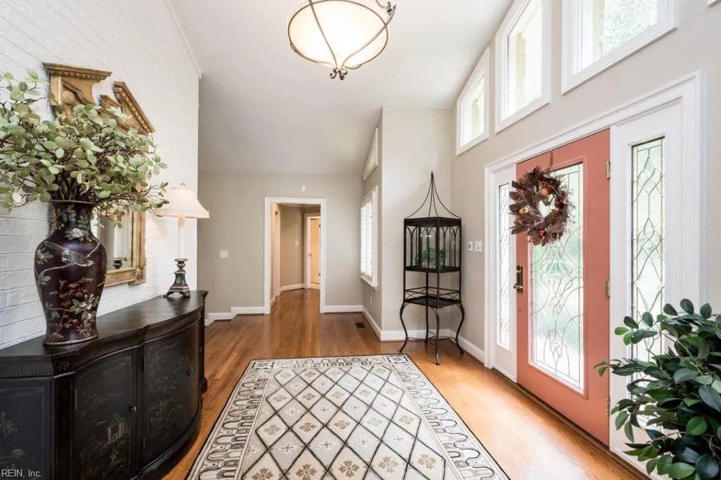 517 Woodards Ford RD, CHESAPEAKE VA 23322 - Photo 4